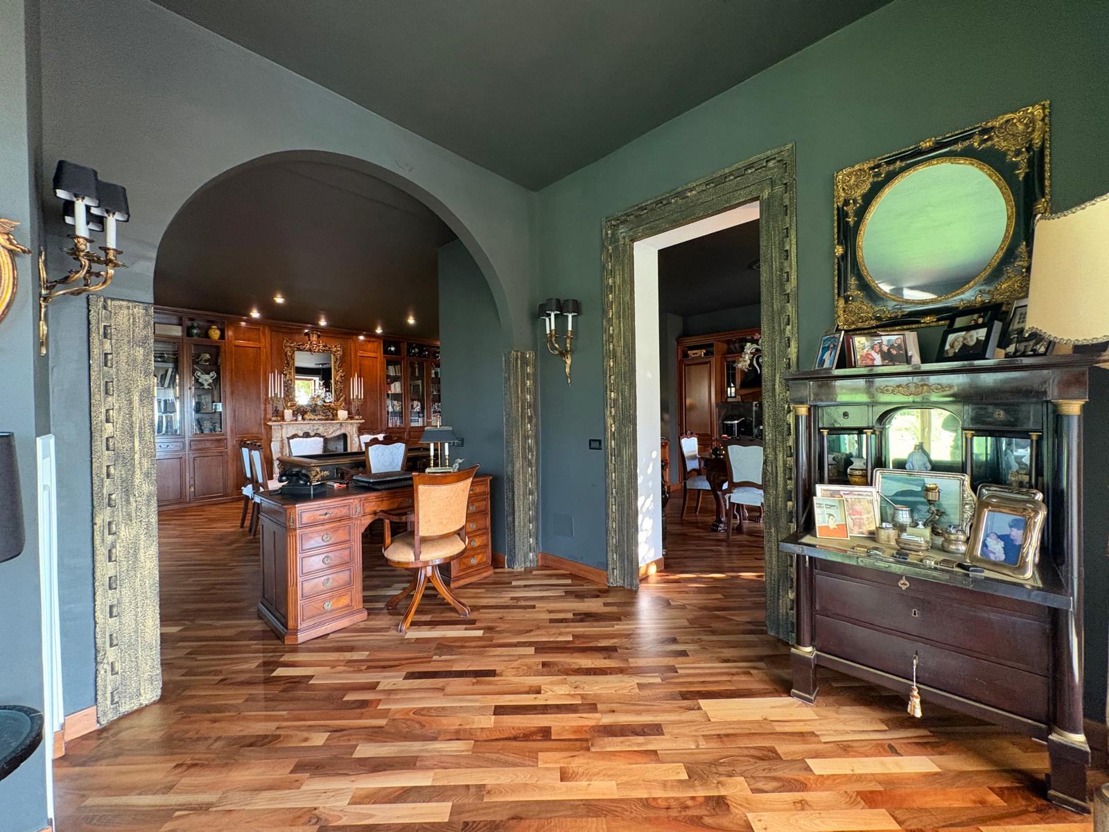gallery